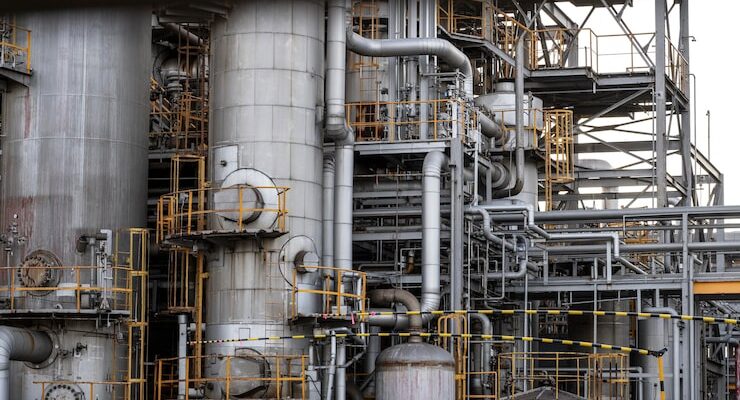 pollution-industry-exterior-daylight_23-2149057680